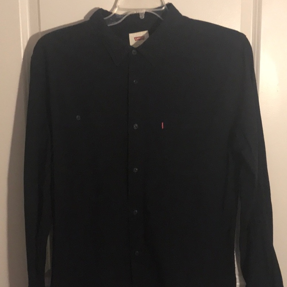 Levi’s Men’s Button Down Two Pocket Shirt